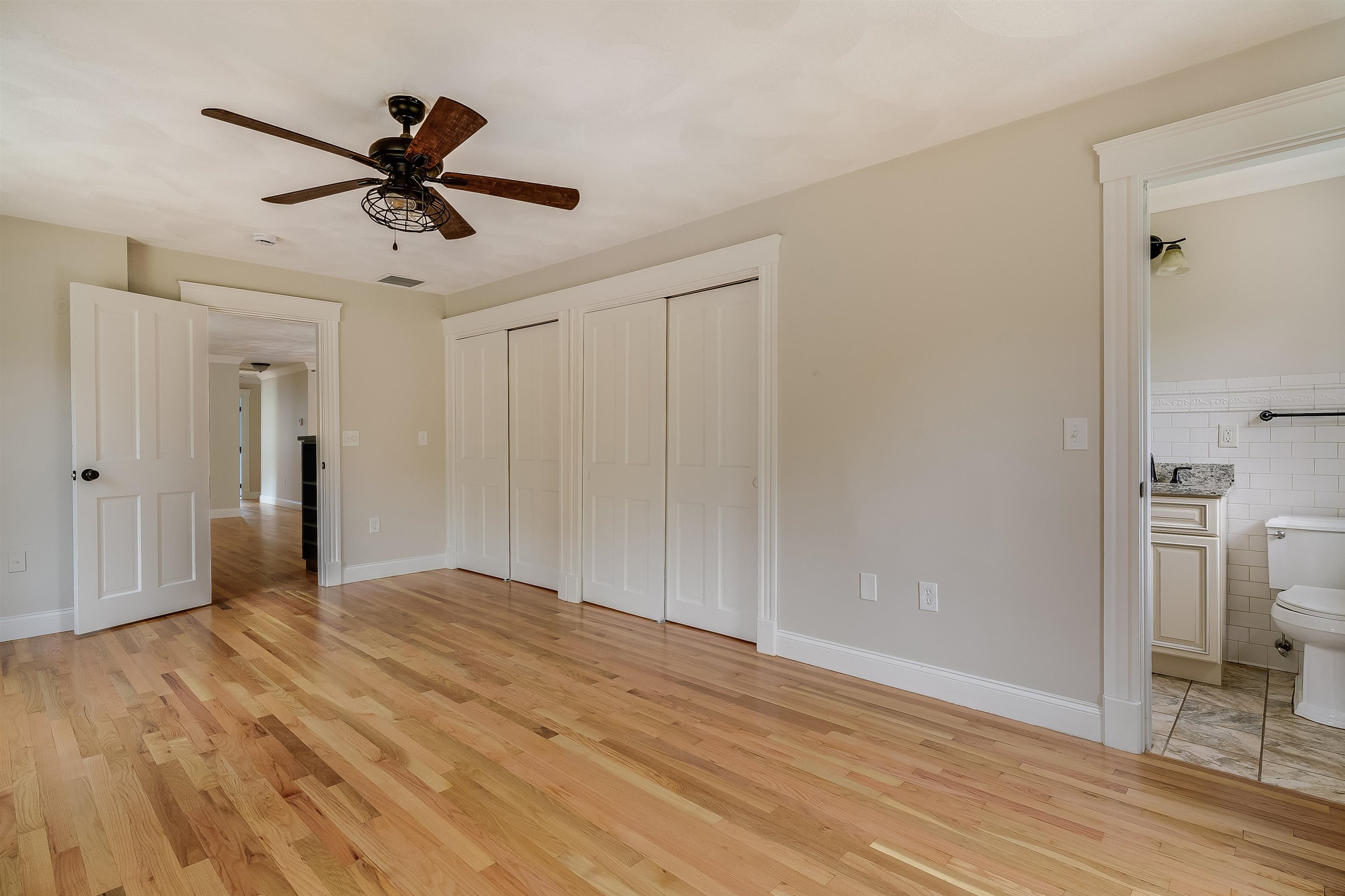 198 Main Street Sandown, NH 03873 - Photo 12 of 49