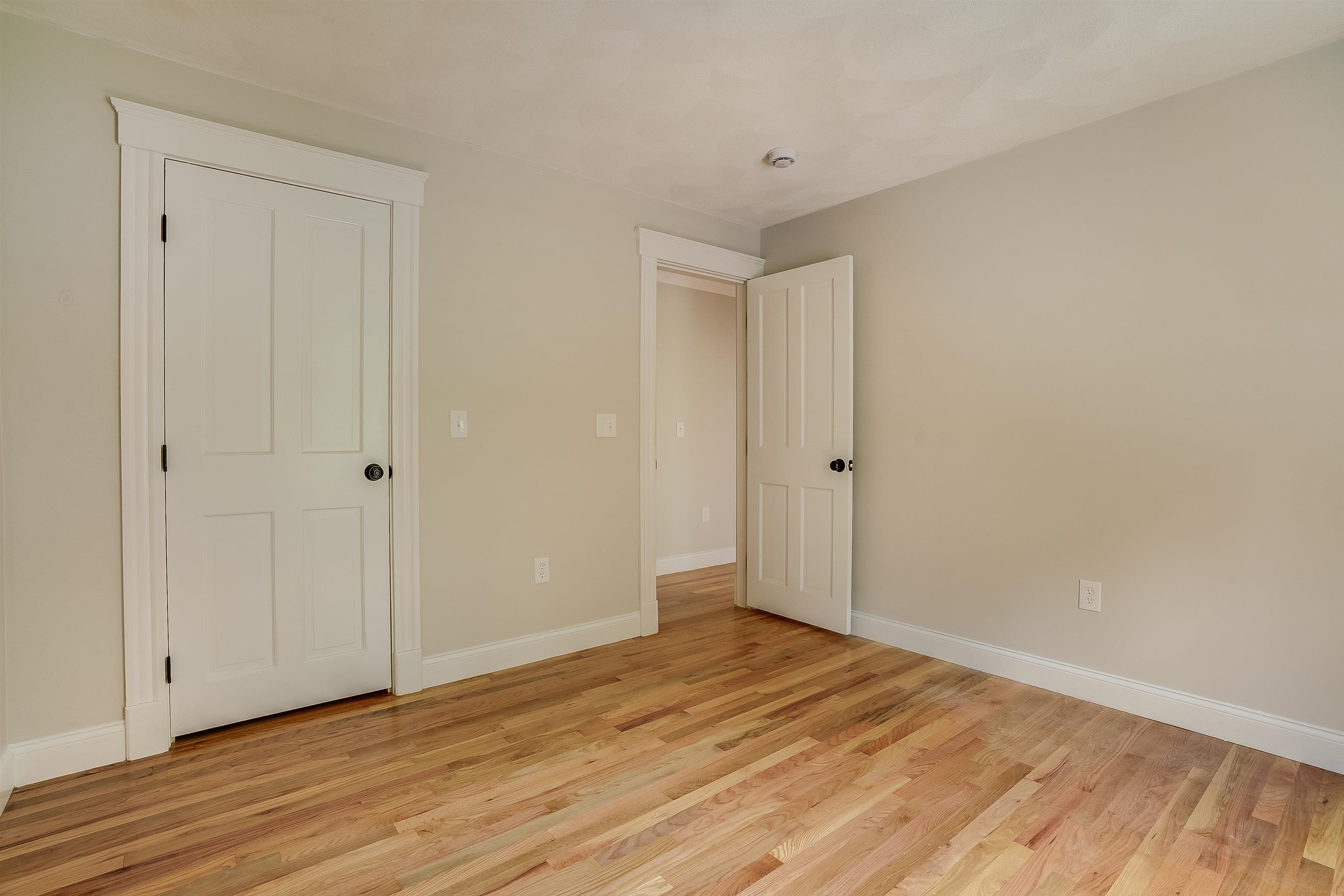 198 Main Street Sandown, NH 03873 - Photo 18 of 49