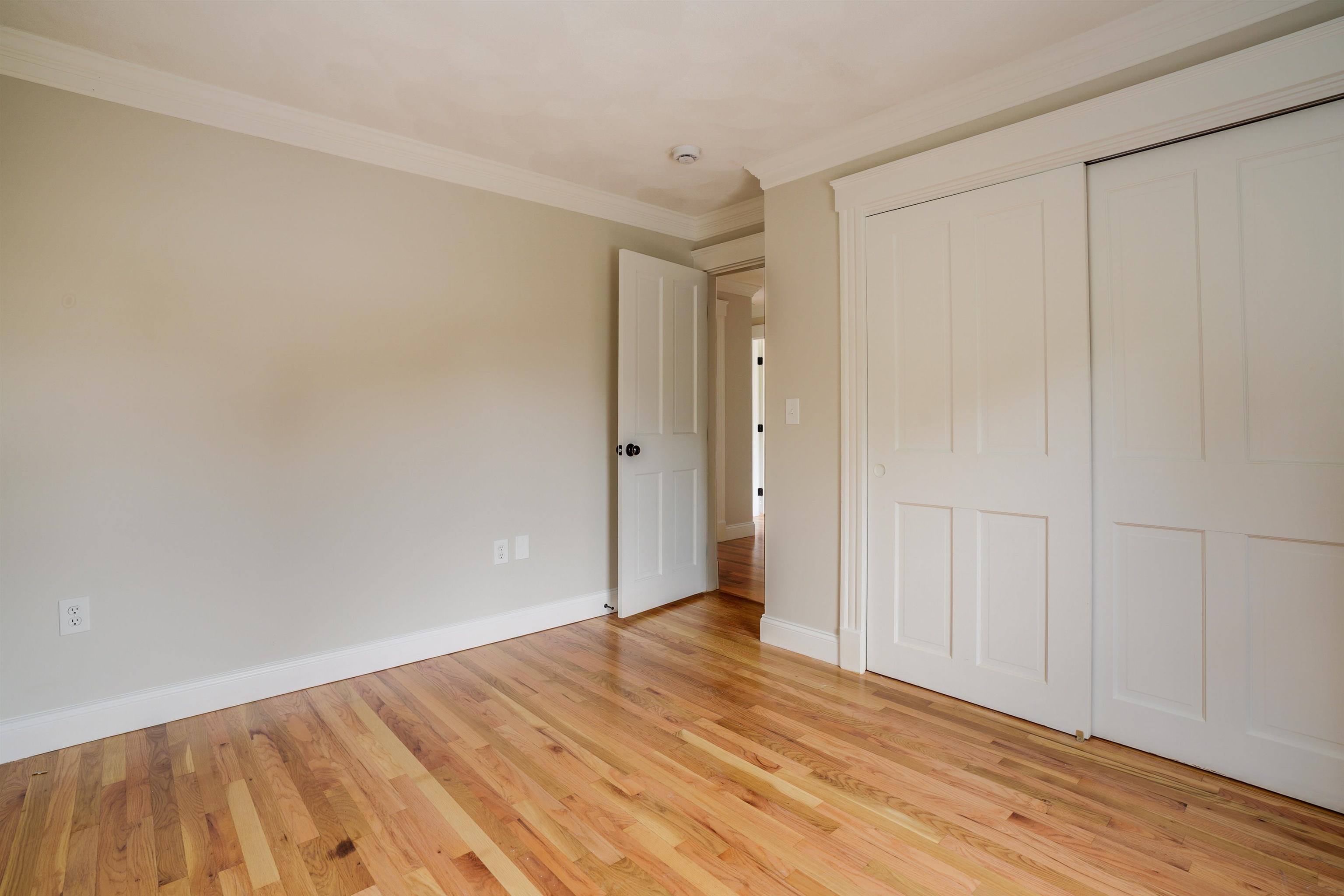 198 Main Street Sandown, NH 03873 - Photo 20 of 49