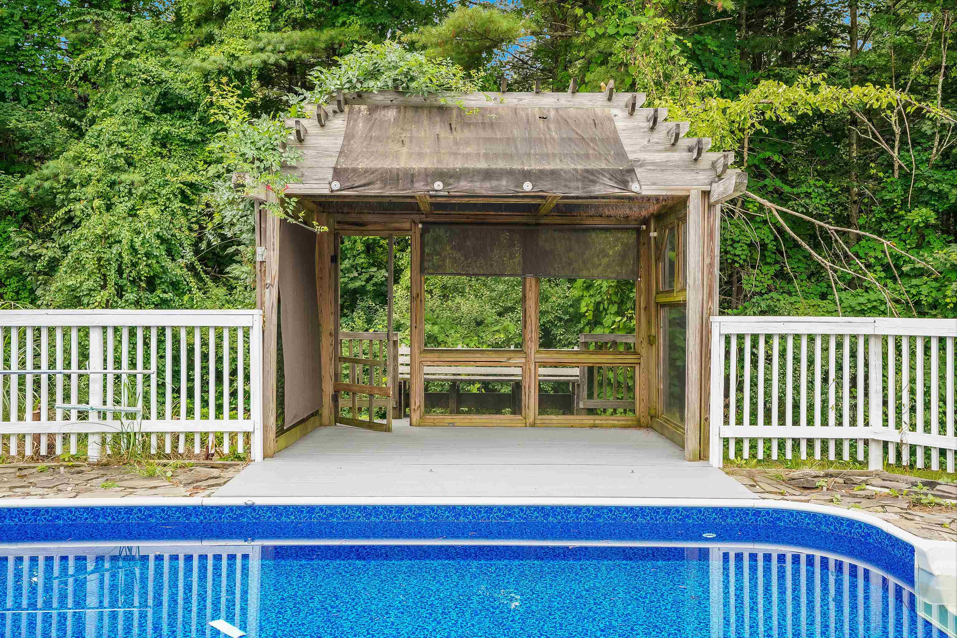 198 Main Street Sandown, NH 03873 - Photo 35 of 49