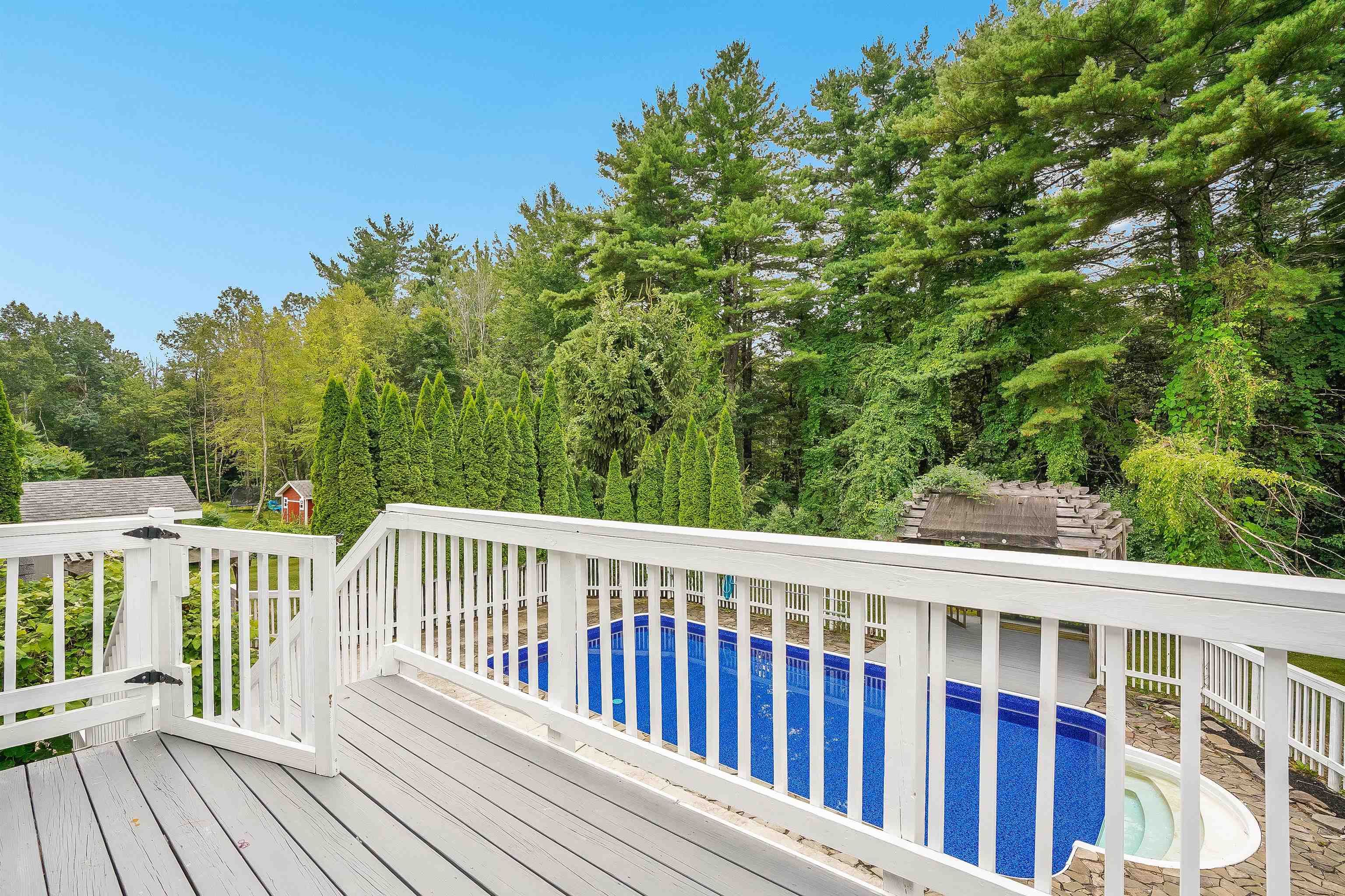 198 Main Street Sandown, NH 03873 - Photo 36 of 49