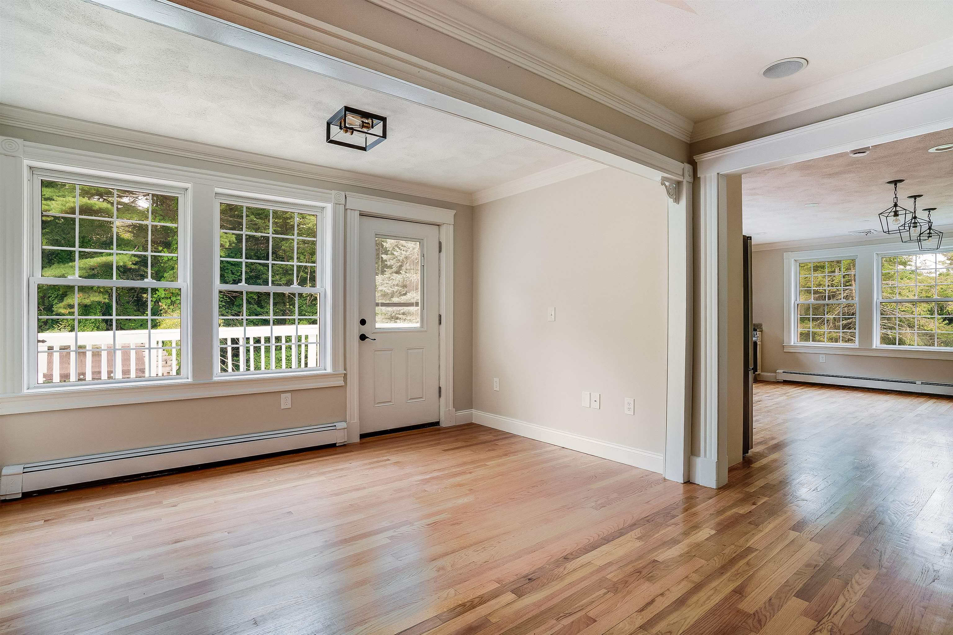 198 Main Street Sandown, NH 03873 - Photo 5 of 49