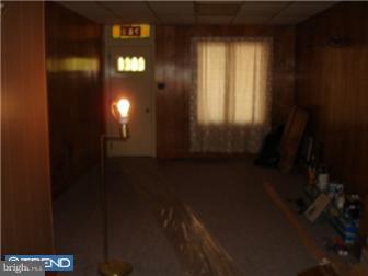 728 Weiser Street Reading, PA 19601 - Photo 3 of 12 Living Room