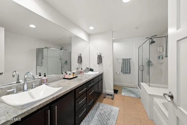 $849,000 | 10878 Bloomfield Street, Unit 107, Toluca Lake, CA 91602