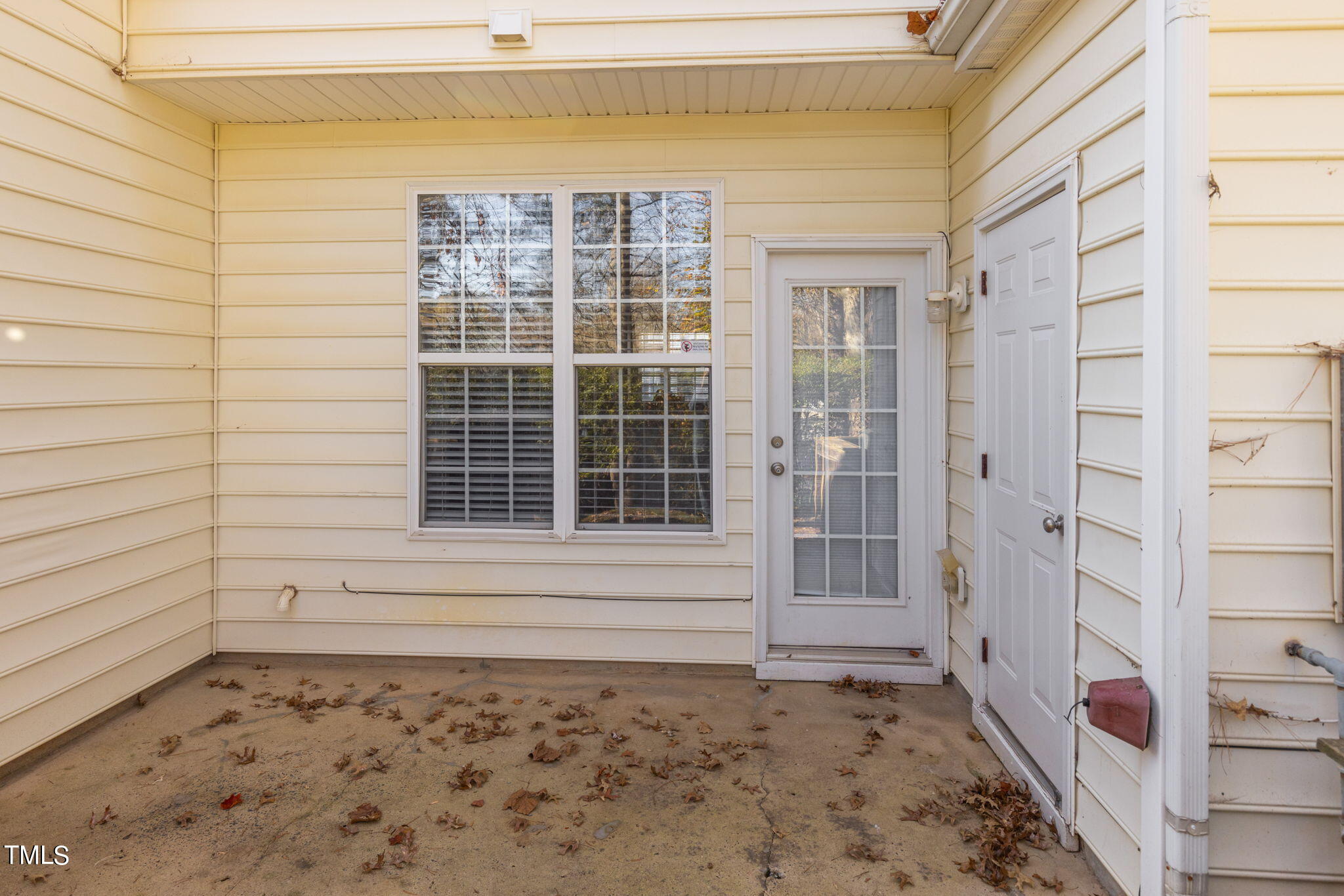 8330 City Loft Court Raleigh, NC 27613 - Photo 20 of 23 a front view of a house