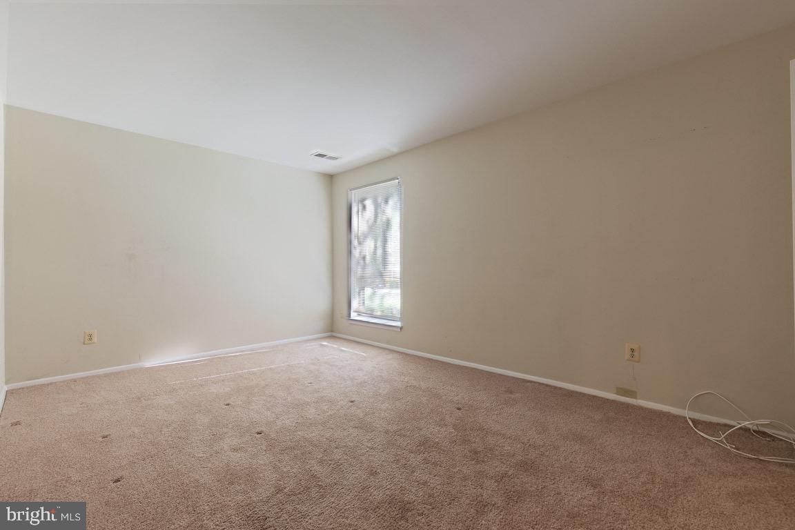 11200 Chestnut Grove Square, Unit 103 Reston, VA 20190 - Photo 27 of 33 Gallery Image 27