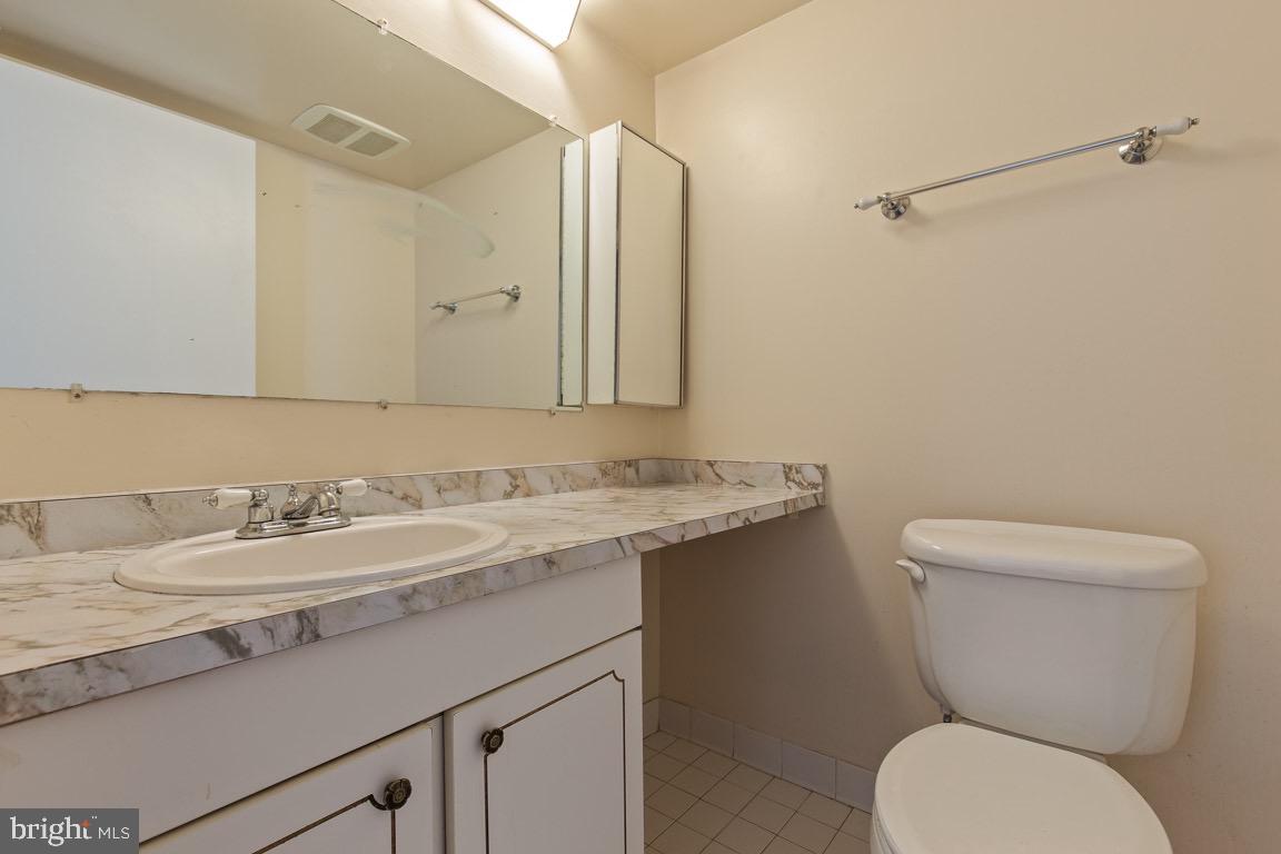 11200 Chestnut Grove Square, Unit 103 Reston, VA 20190 - Photo 29 of 33 Gallery Image 29