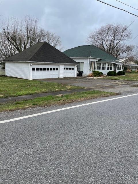 21784 Shawneetown Road Thompsonville, IL 62890 - Photo 1 of 9 Gallery Image 1