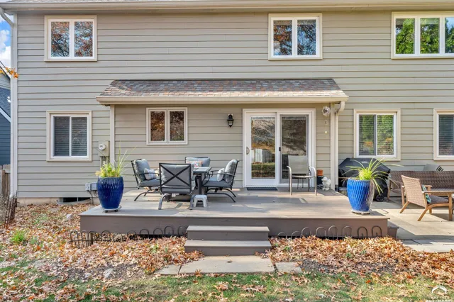 $489,000 | 1012 Wagon Wheel Road, Lawrence, KS 66049