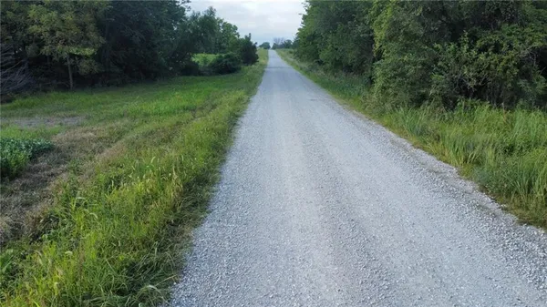 $340,000 | 36707 Spring Valley Road, Louisburg, KS 66053