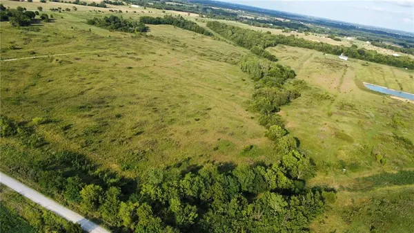 $340,000 | 36707 Spring Valley Road, Louisburg, KS 66053