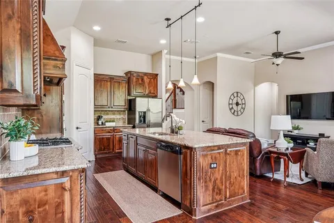 $735,000 | 2802 Sherwood Drive, Trophy Club, TX 76262