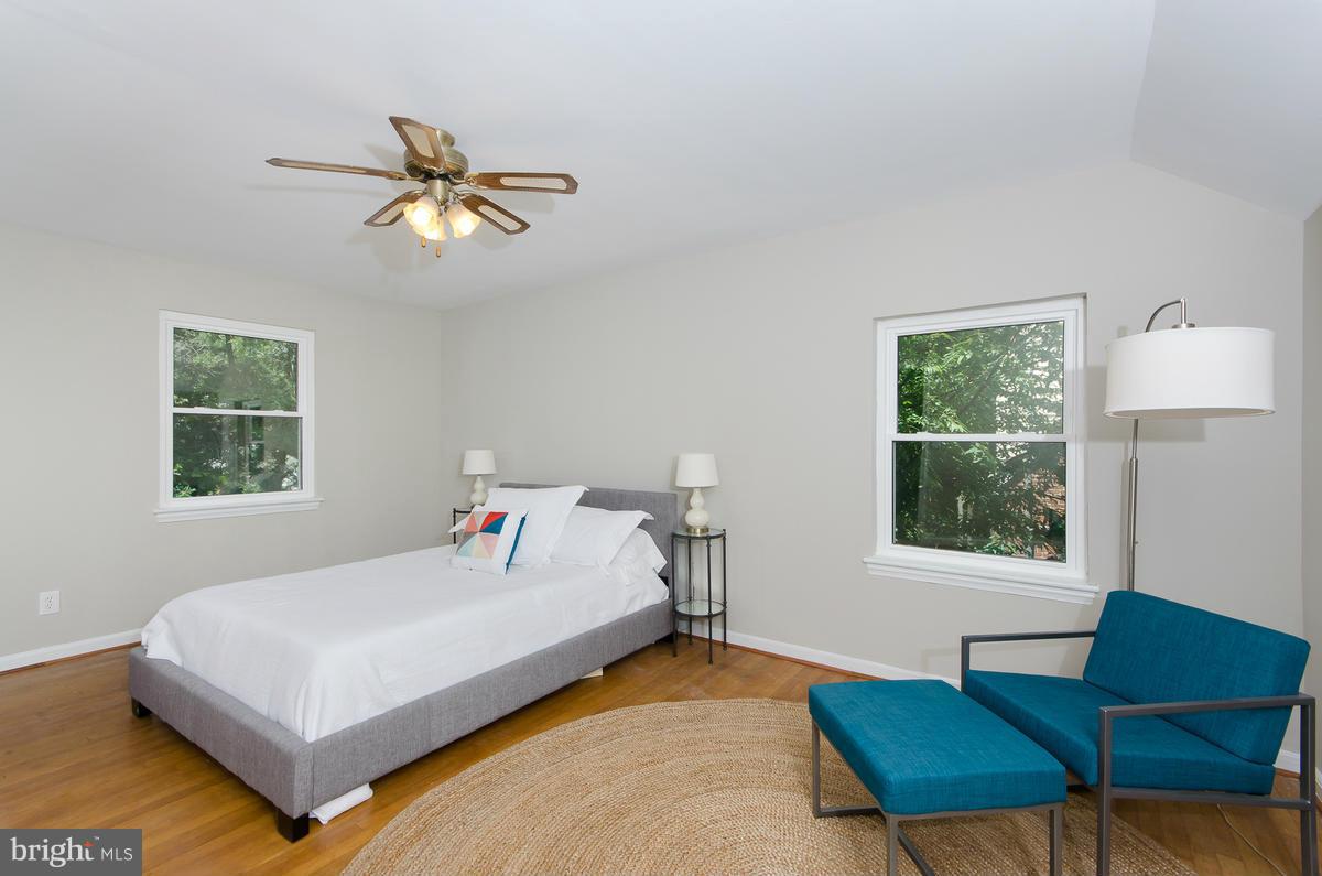 9306 Wire Avenue Silver Spring, MD 20901 - Photo 15 of 29 Huge Master Bedroom w/ sitting area