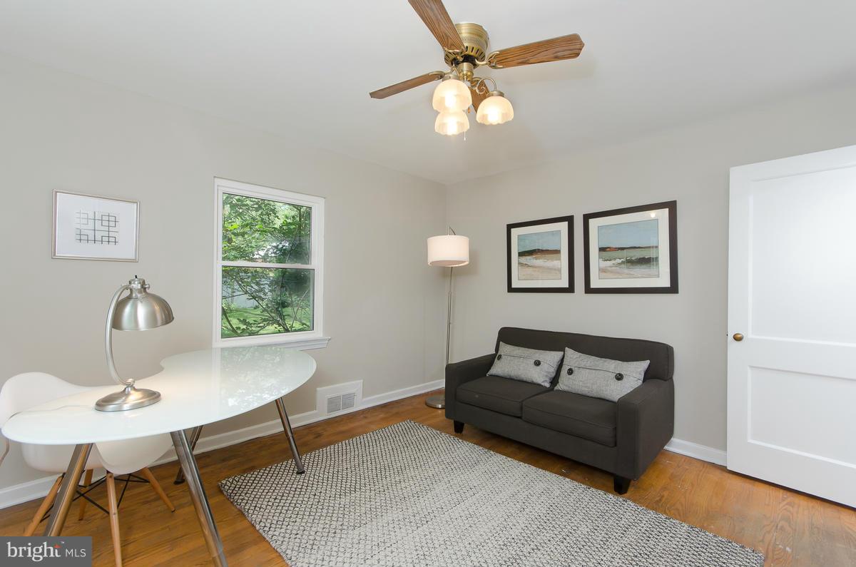 9306 Wire Avenue Silver Spring, MD 20901 - Photo 21 of 29 Main Level Bedroom #2