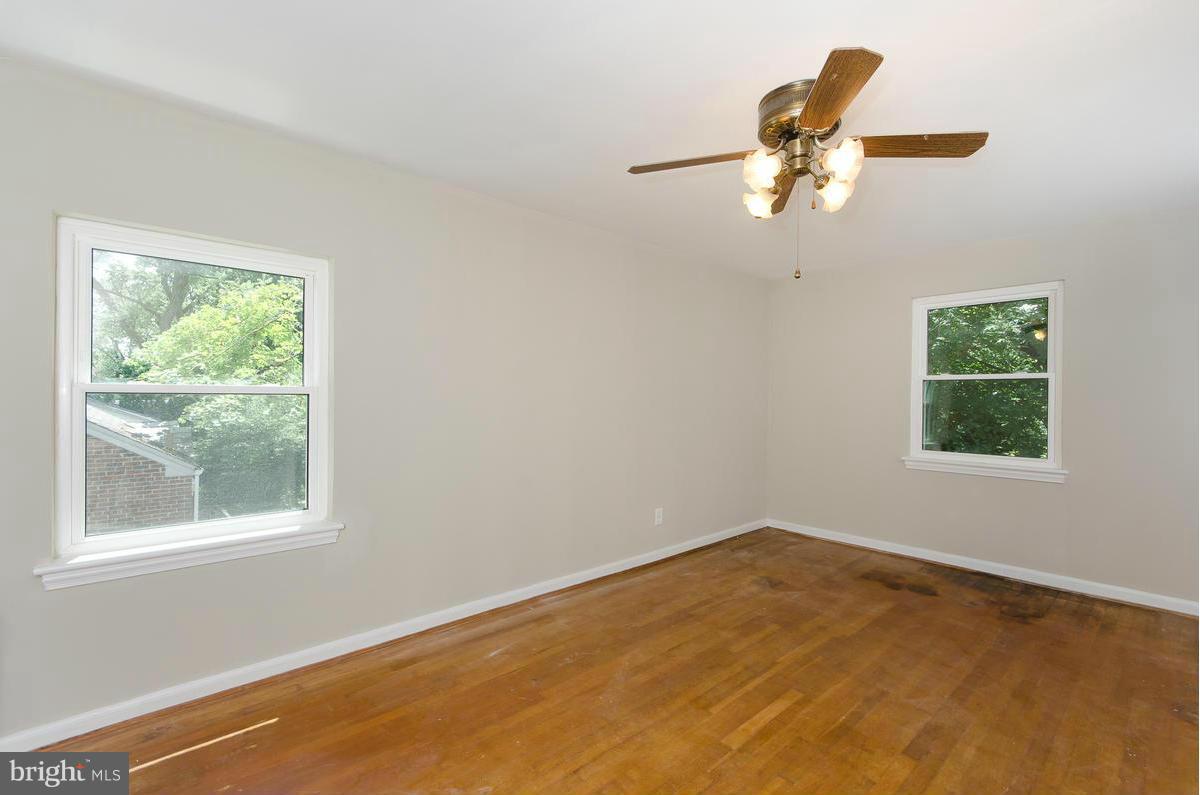9306 Wire Avenue Silver Spring, MD 20901 - Photo 24 of 29 Huge, 2nd Bedroom on 2nd Level (4th BR)
