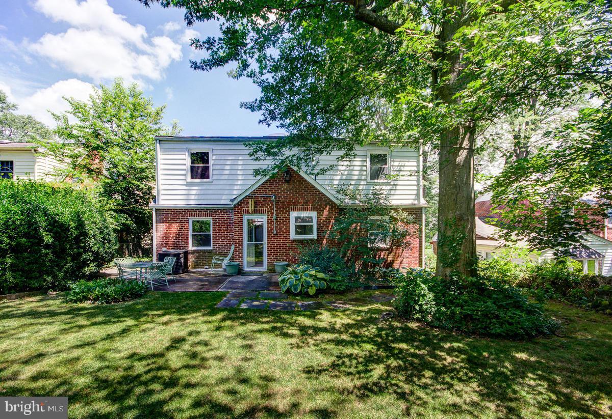 9306 Wire Avenue Silver Spring, MD 20901 - Photo 27 of 29 Open, green backyard