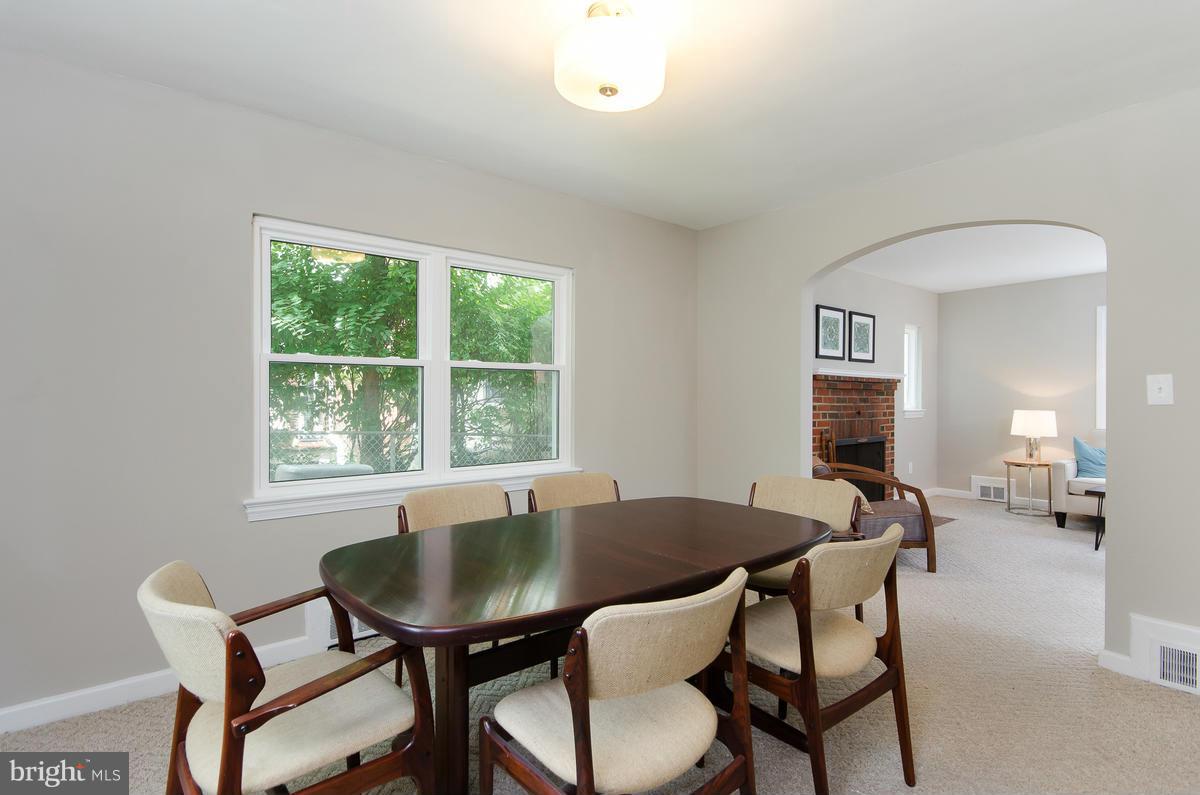 9306 Wire Avenue Silver Spring, MD 20901 - Photo 6 of 29 Dining Room w/ 2 exposures