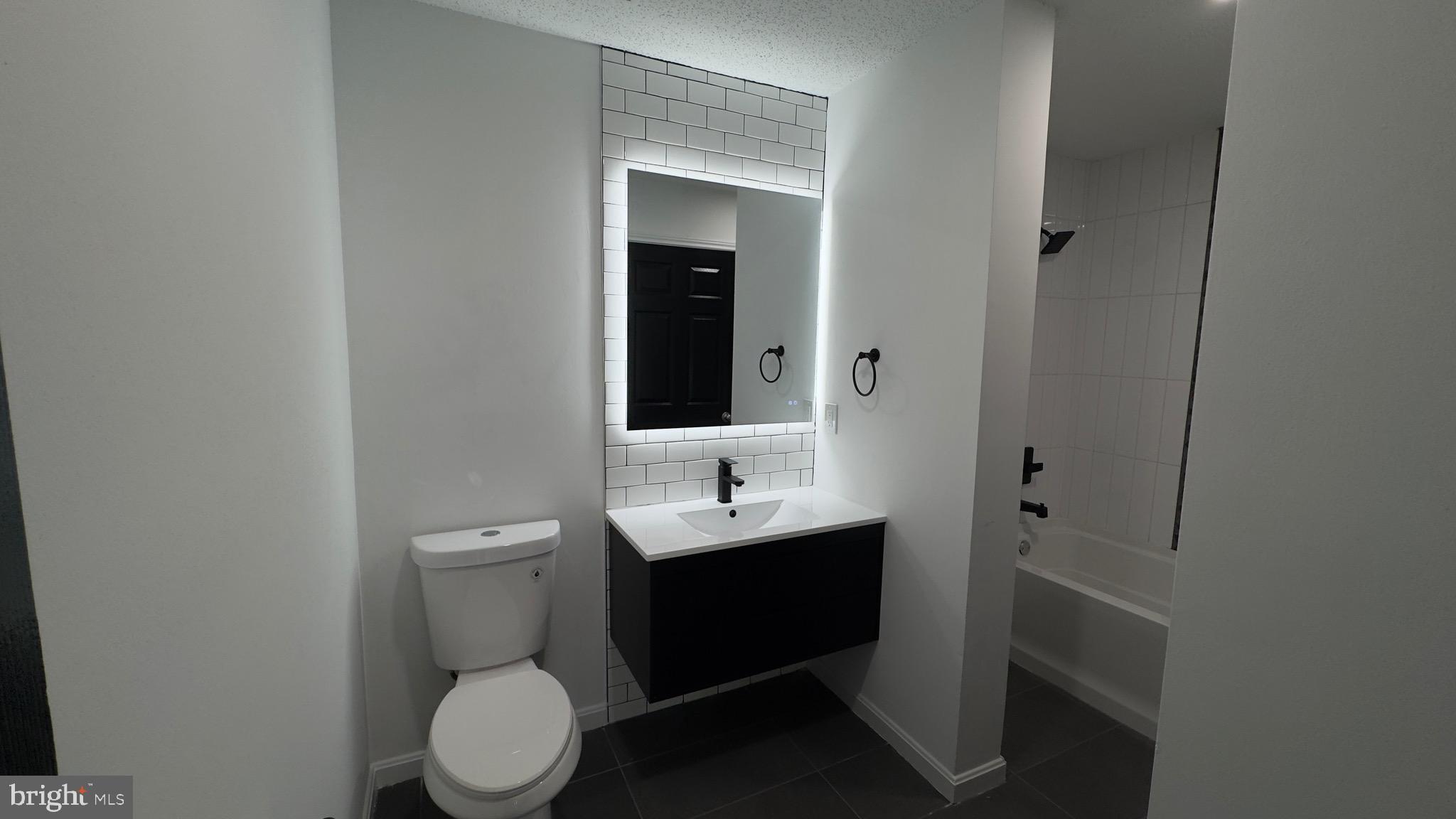 20991 Timber Ridge Terrace, Unit 101 Ashburn, VA 20147 - Photo 18 of 22