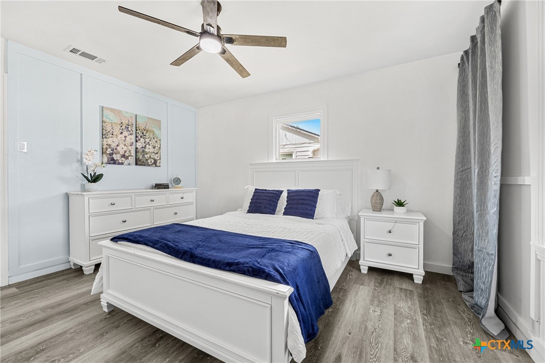1704 South 41st Street Temple, TX 76504 - Photo 20 of 29 Primary Bedroom