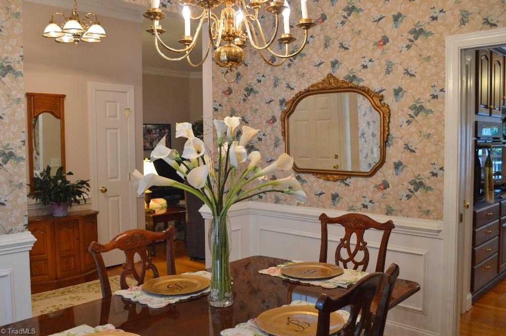 7069 Lanier Road Summerfield, NC 27358 - Photo 11 of 30 Dining Room