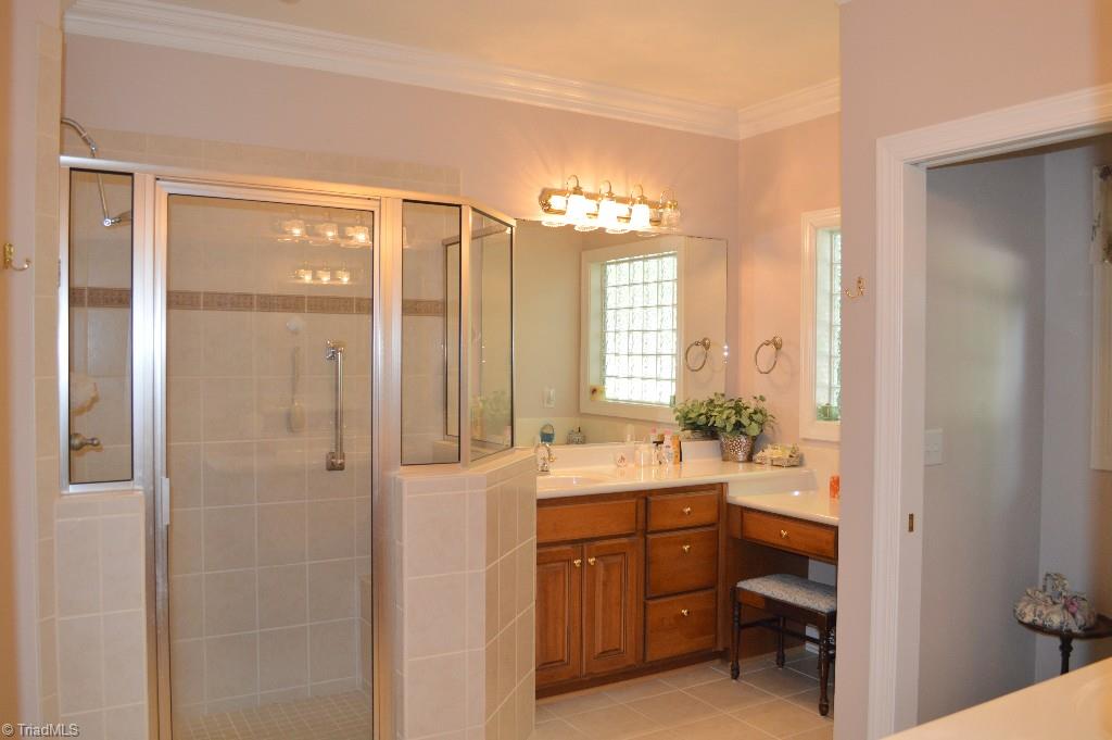7069 Lanier Road Summerfield, NC 27358 - Photo 17 of 30 Master Bathroom