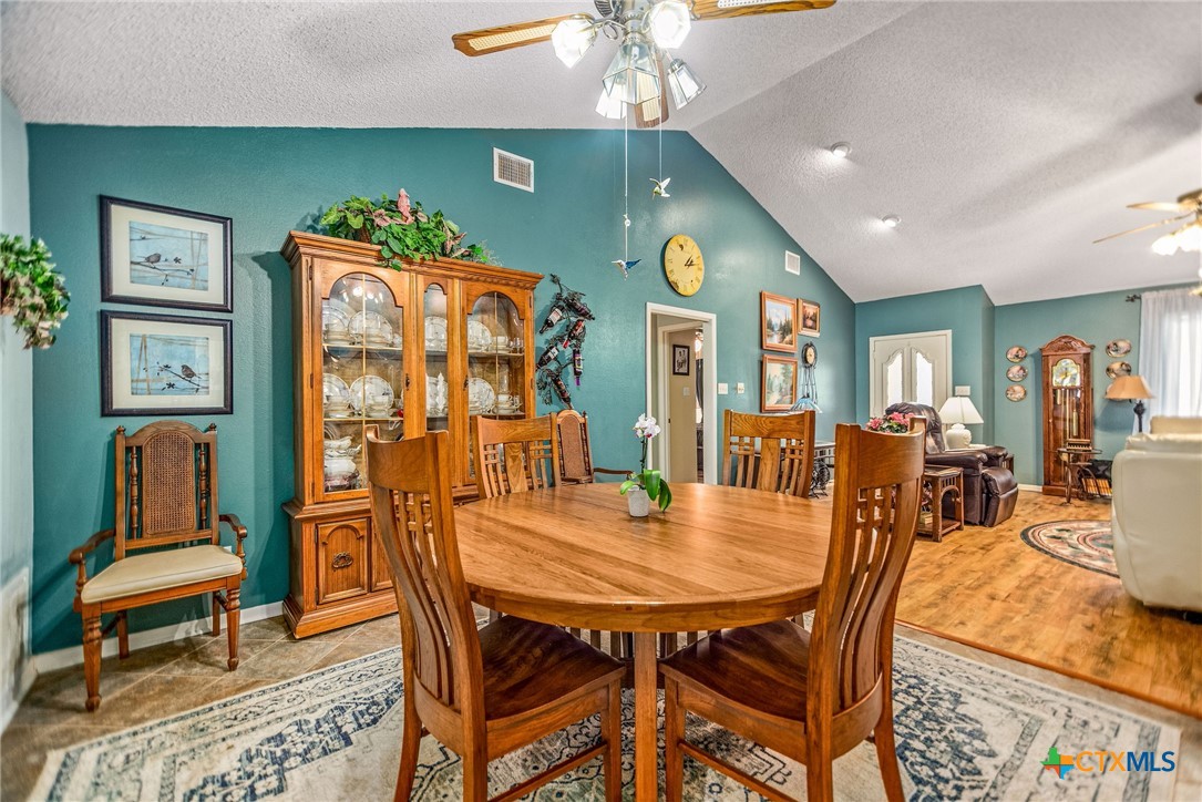 540 Royal Road Port Lavaca, TX 77979 - Photo 11 of 32