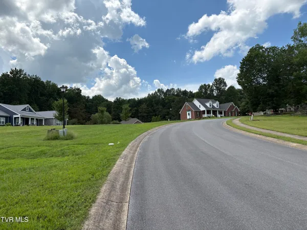 $99,500 | 92-ac Bedford Circle, Unit 12 RA, Greeneville, TN 37743