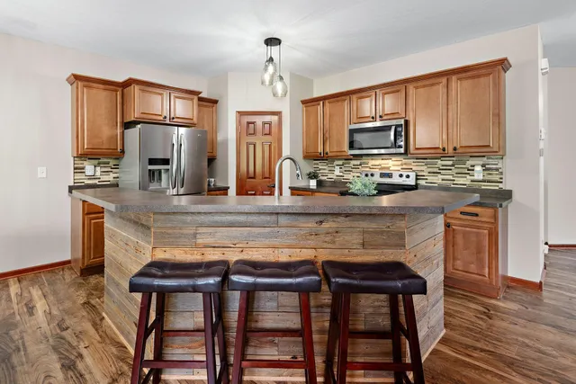 $599,900 | 11608 21st Street Northeast, St. Michael, MN 55376