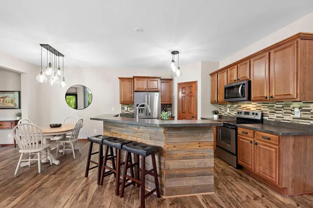 $599,900 | 11608 21st Street Northeast, St. Michael, MN 55376