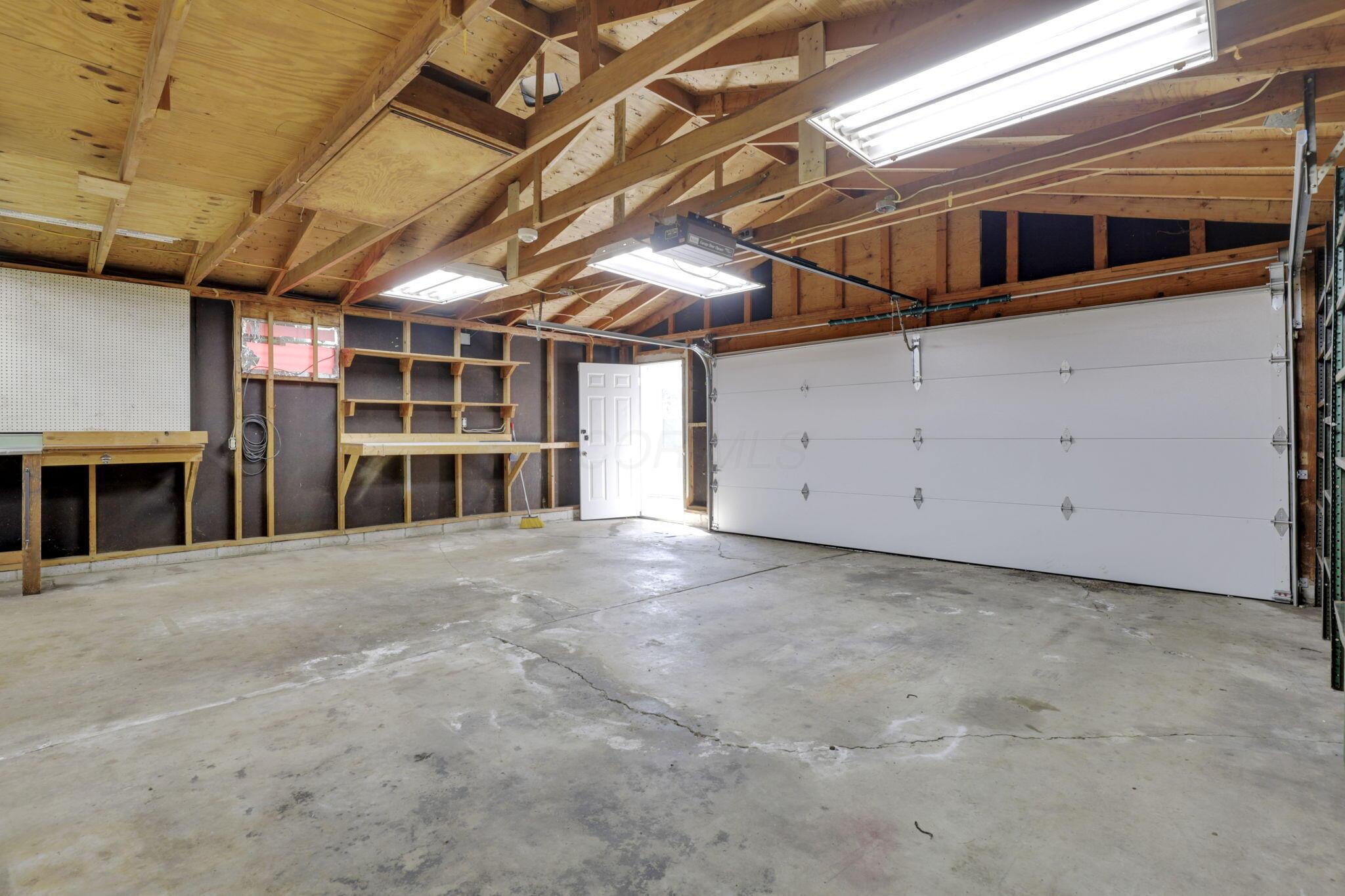 410 Sturbridge Road Columbus, OH 43228 - Photo 28 of 32 Garage 2