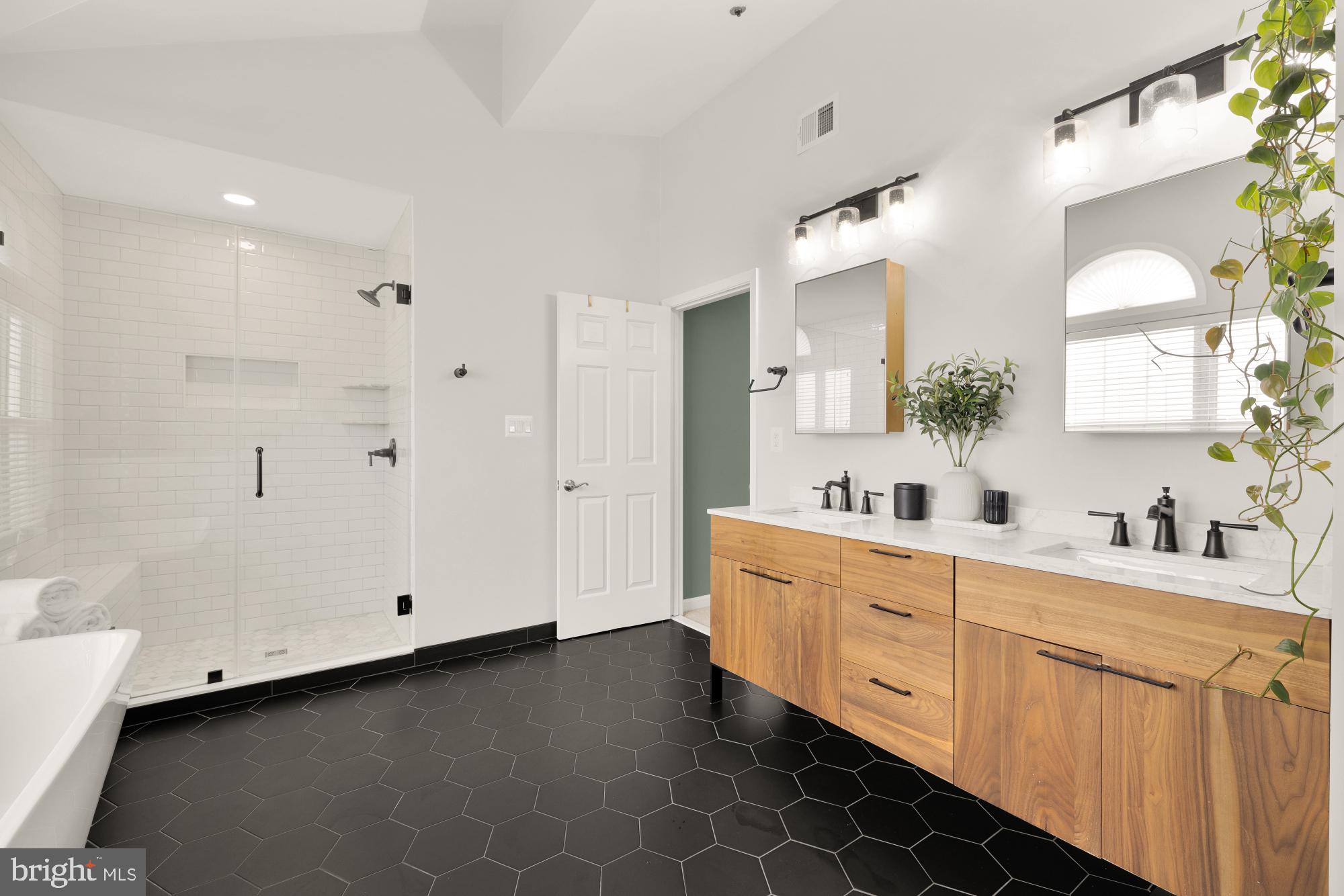 3034 South Glebe Road Arlington, VA 22206 - Photo 23 of 45