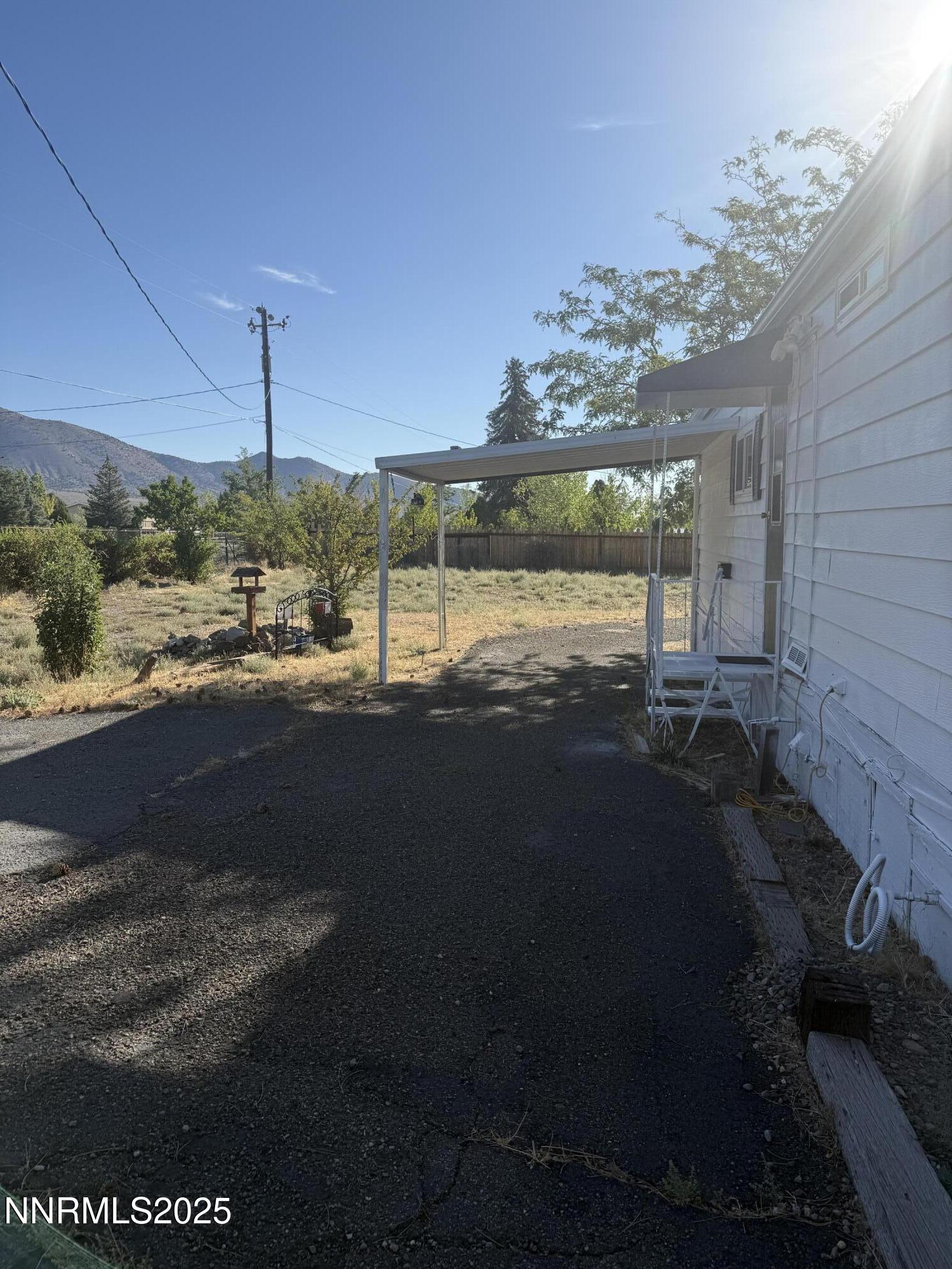 3875 Granite Way Topaz Ranch Estates, NV 89444 - Photo 26 of 31 DRIVEWAY