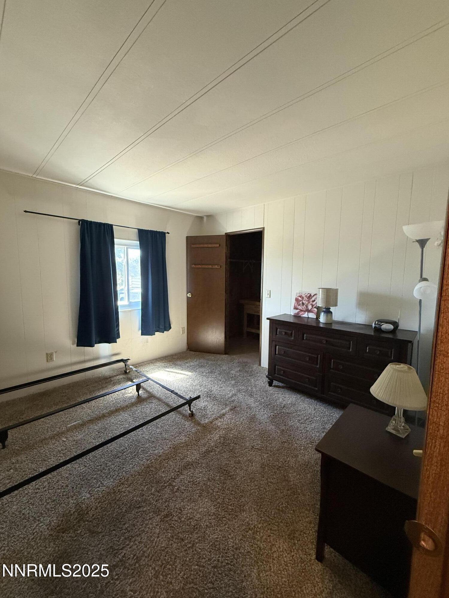 3875 Granite Way Topaz Ranch Estates, NV 89444 - Photo 9 of 31 GUEST BEDROOM