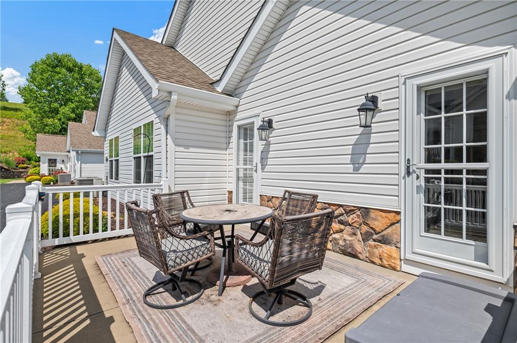 357 Saddlebrook Road Gibsonia, PA 15044 - Photo 2 of 35