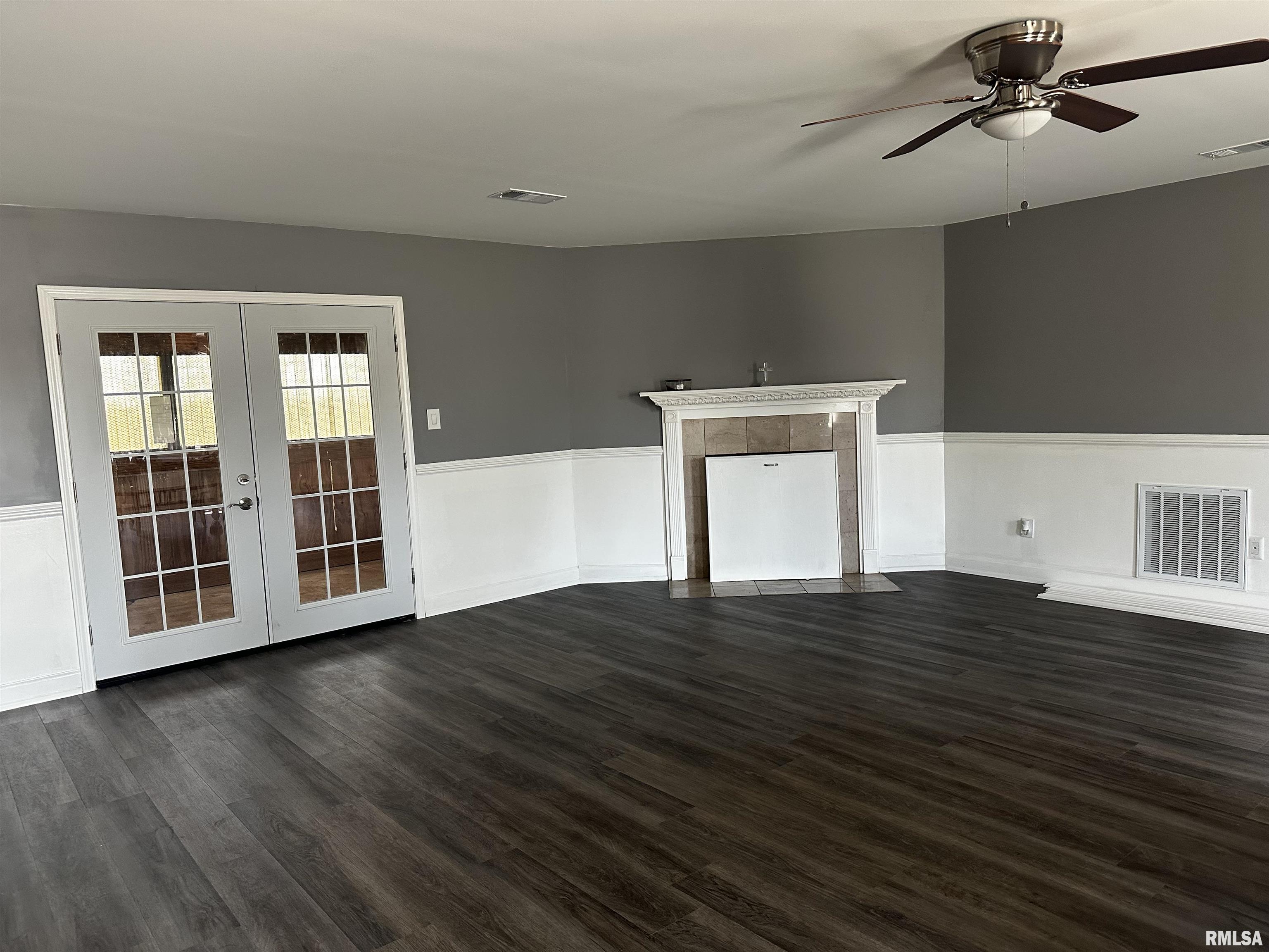 2068 New Lake Road Jacksonville, IL 62650 - Photo 17 of 60