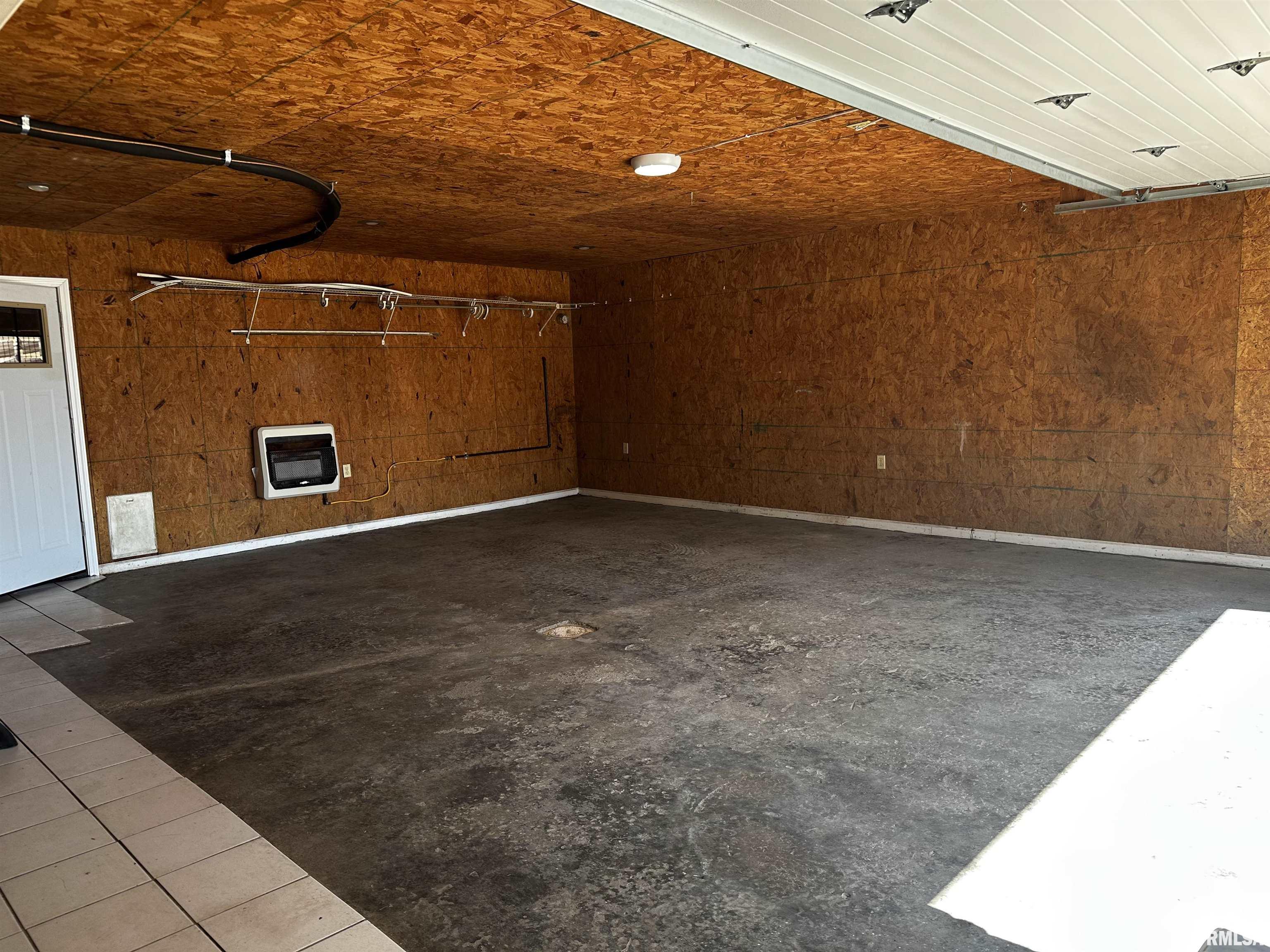 2068 New Lake Road Jacksonville, IL 62650 - Photo 31 of 60