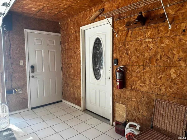 $289,900 | 2068 New Lake Road, Jacksonville, IL 62650