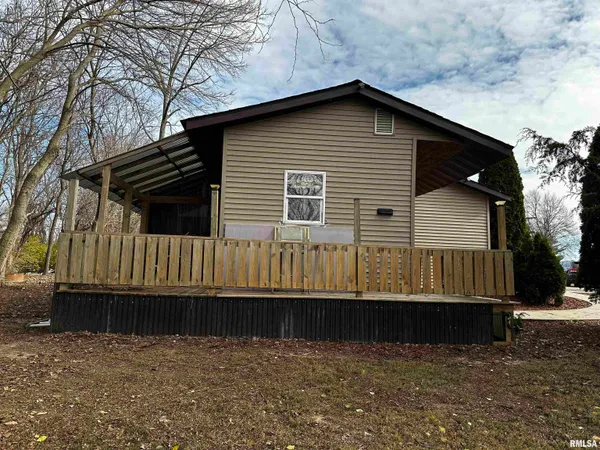 $289,900 | 2068 New Lake Road, Jacksonville, IL 62650