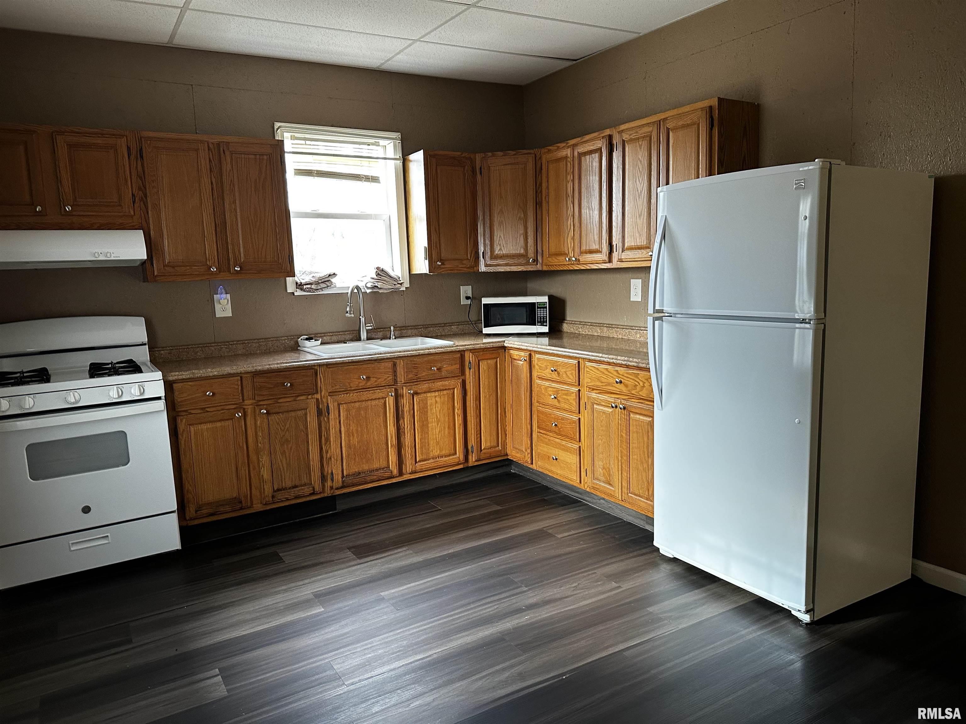 2068 New Lake Road Jacksonville, IL 62650 - Photo 48 of 60