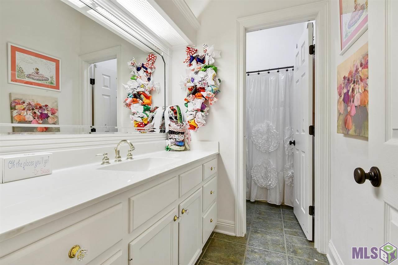 5321 Riverbend Boulevard Baton Rouge, LA 70820 - Photo 11 of 21 Gallery Image 11
