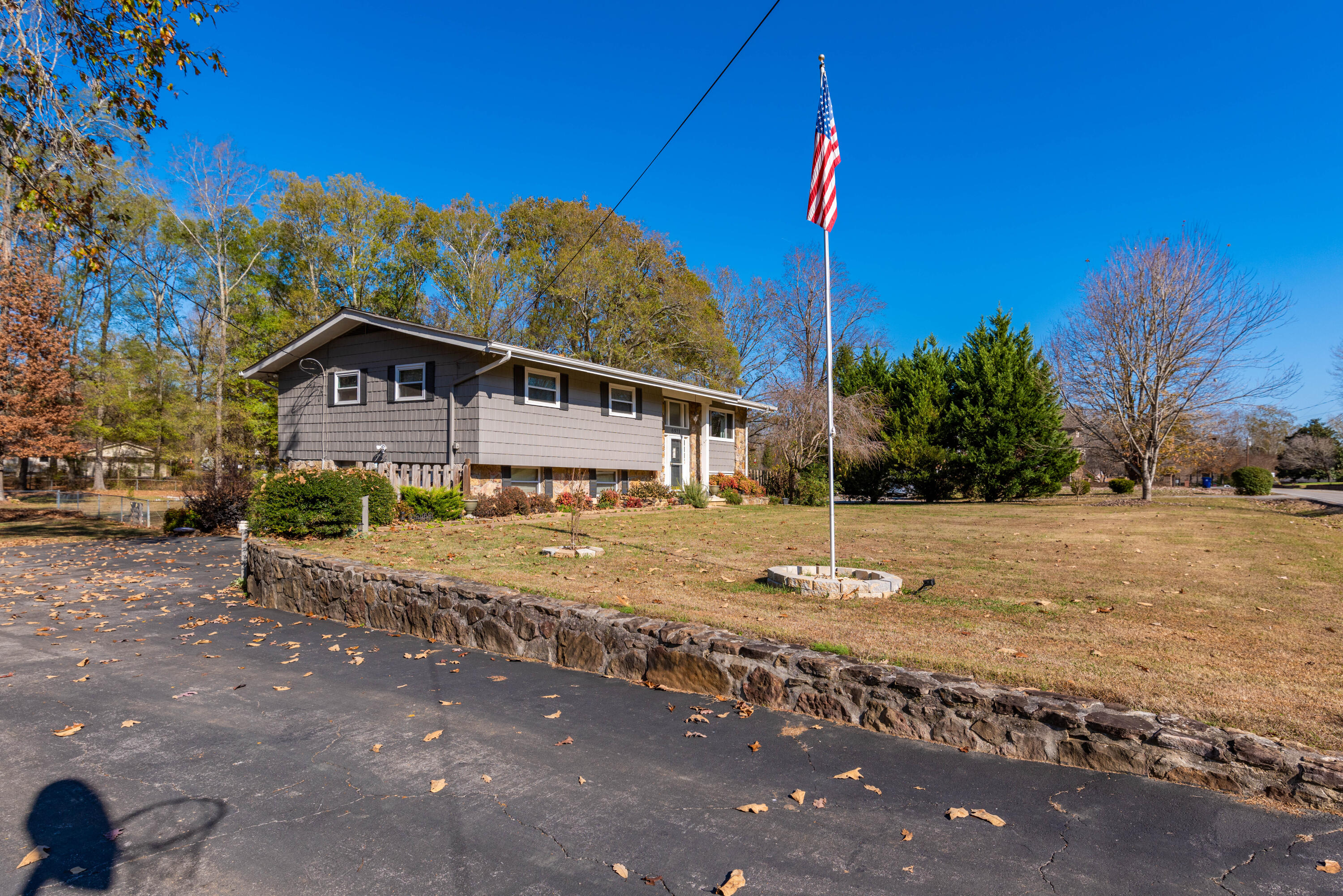 6921 Starlite Road Hixson, TN 37343 - Photo 3 of 39 DSC_9772