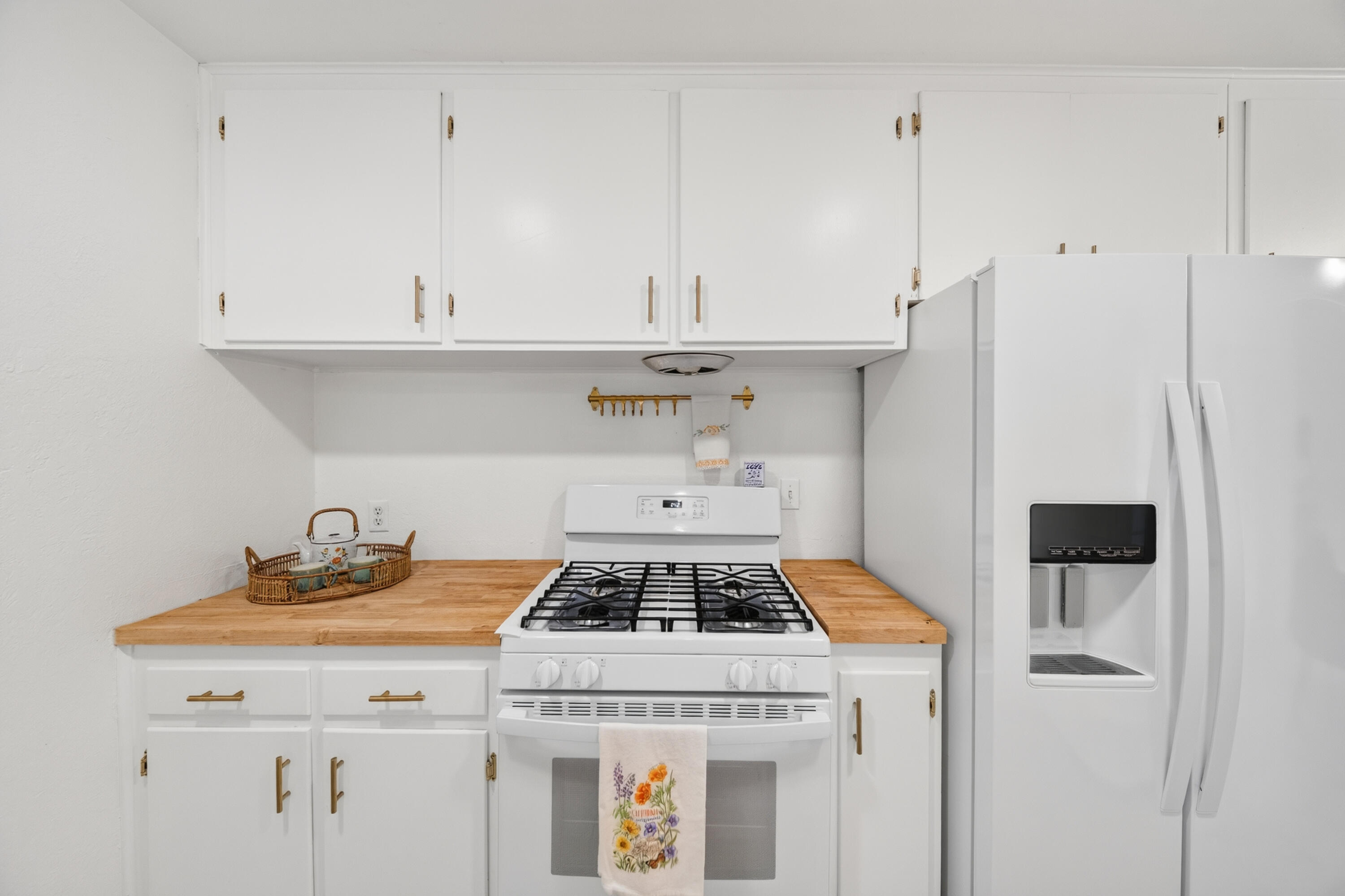 3061 Marmac Road Anderson, CA 96007 - Photo 13 of 45 Kitchen