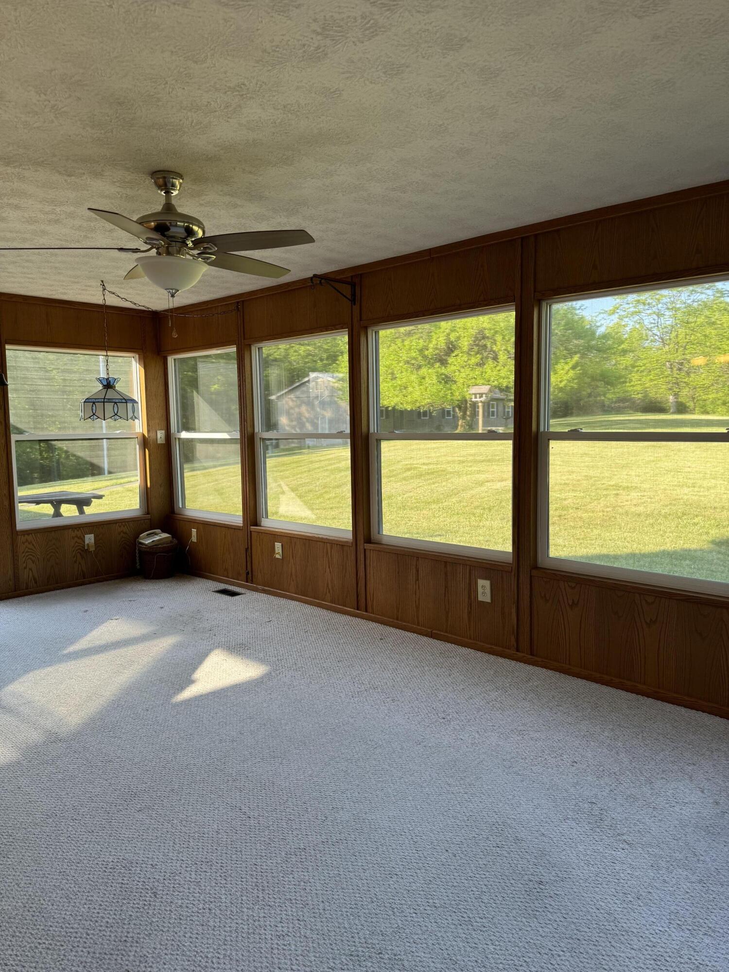 610 Old Ruckerville Road Winchester, KY 40391 - Photo 22 of 36 Sunroom