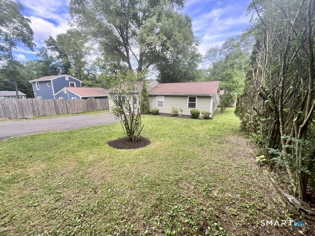 237 Stadley Rough Road Danbury, CT 06811 - Photo 3 of 21