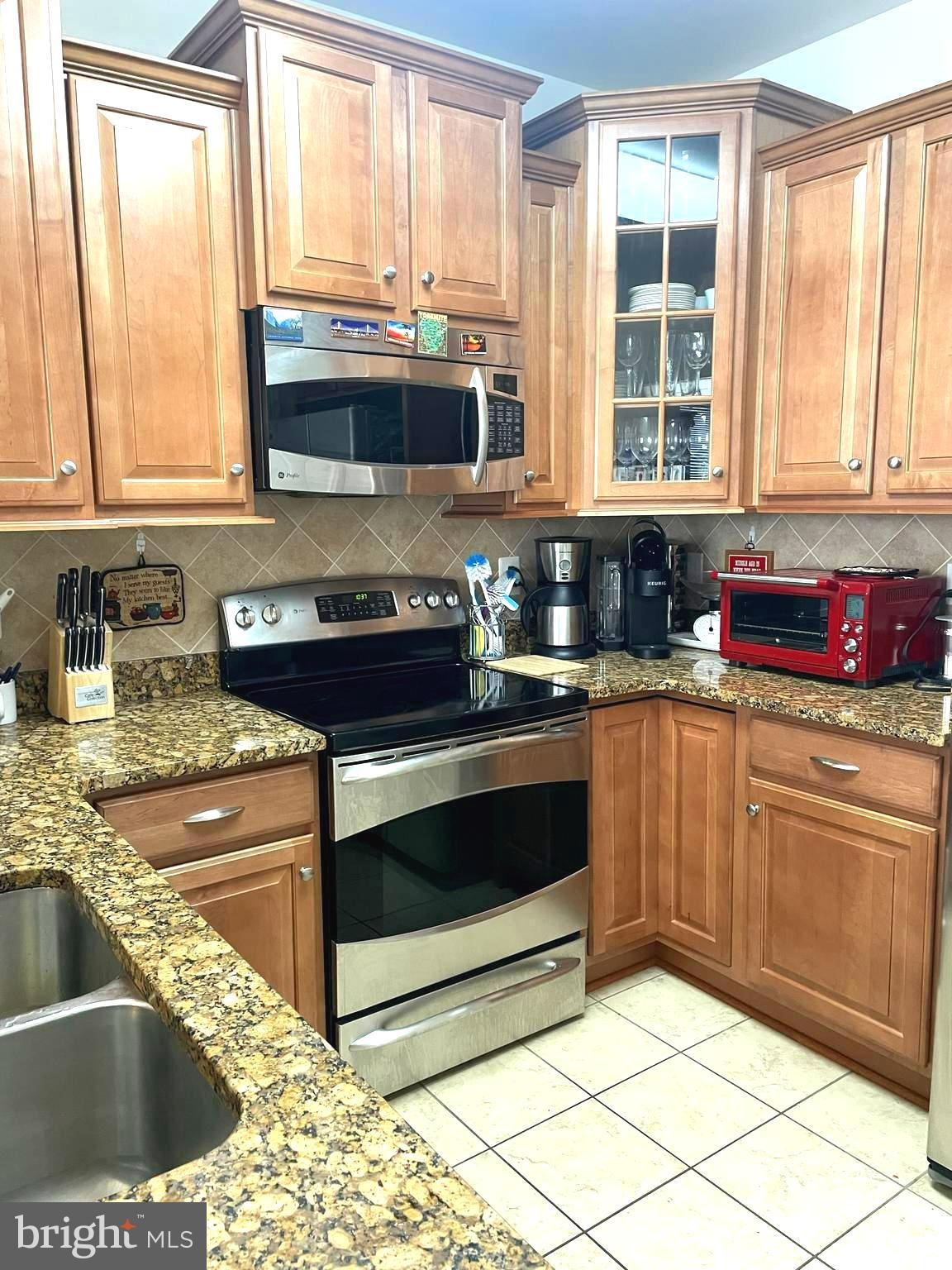 7401 Travertine Drive, Unit 302 Baltimore, MD 21209 - Photo 12 of 28 Kitchen