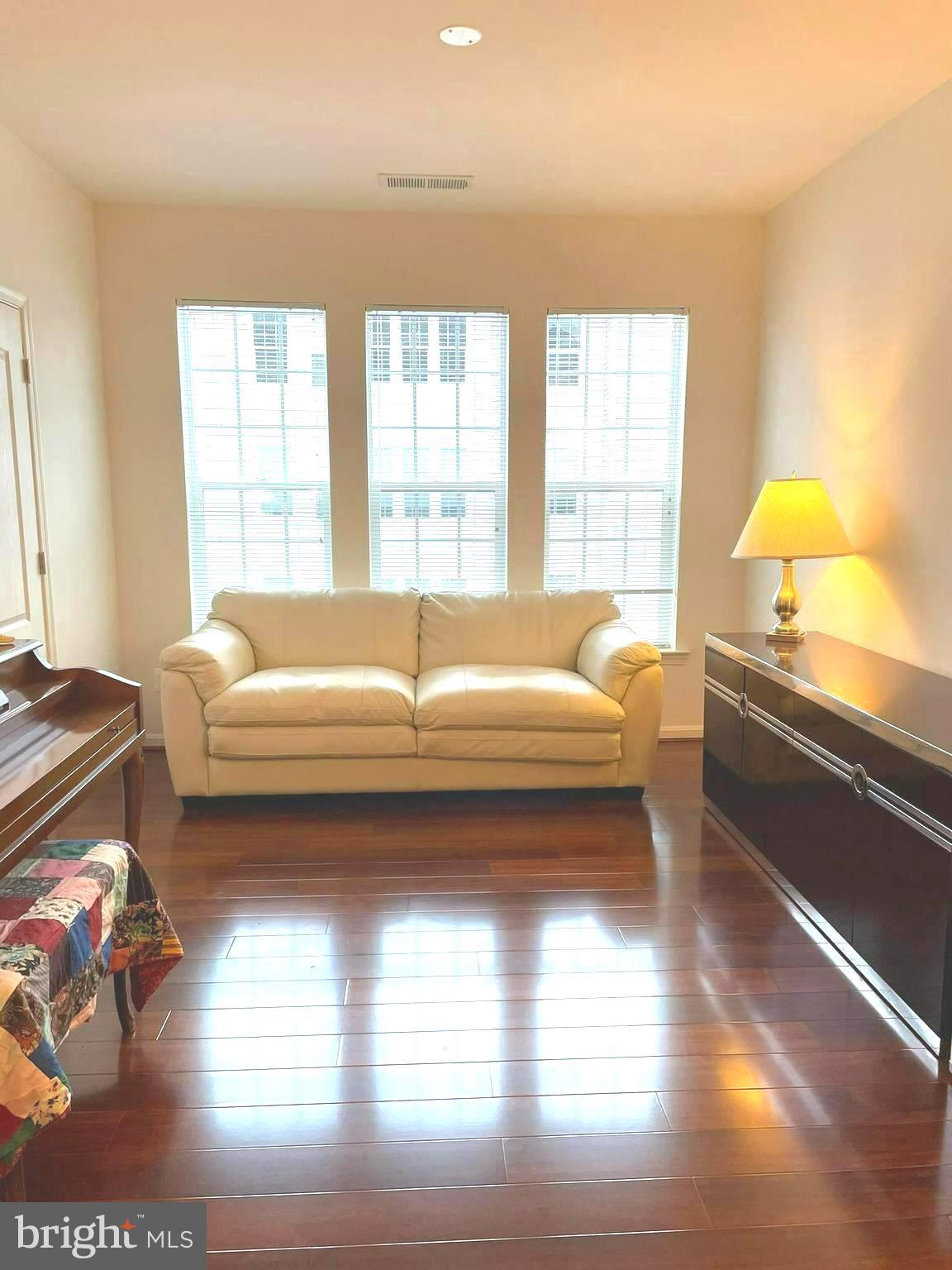 7401 Travertine Drive, Unit 302 Baltimore, MD 21209 - Photo 9 of 28 Den