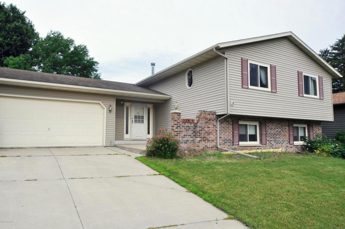 2157 Regent Lane Southwest Rochester, MN 55902 - Photo 1 of 20