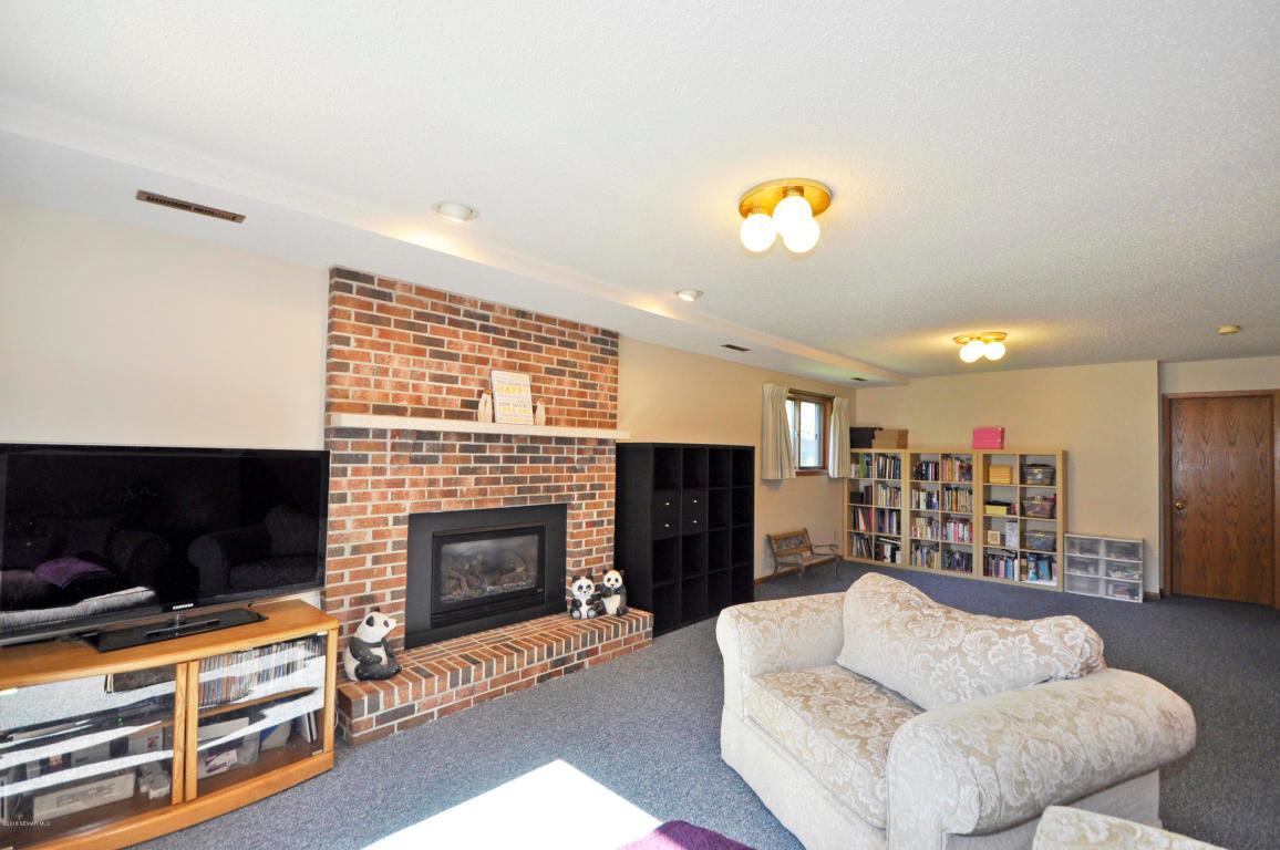 2157 Regent Lane Southwest Rochester, MN 55902 - Photo 12 of 20
