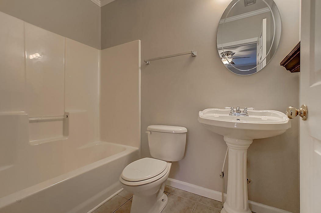 527 Rutledge Avenue, Unit D Charleston, SC 29403 - Photo 24 of 30 527 Rutledge Ave (31)