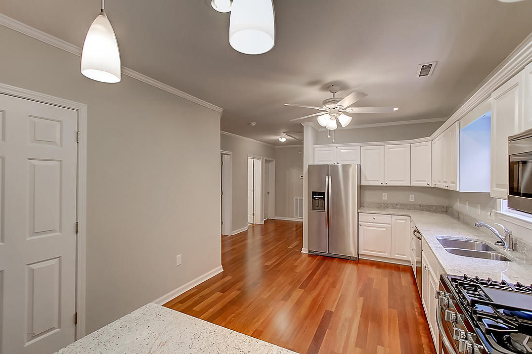 527 Rutledge Avenue, Unit D Charleston, SC 29403 - Photo 28 of 30 527 Rutledge Ave (35)
